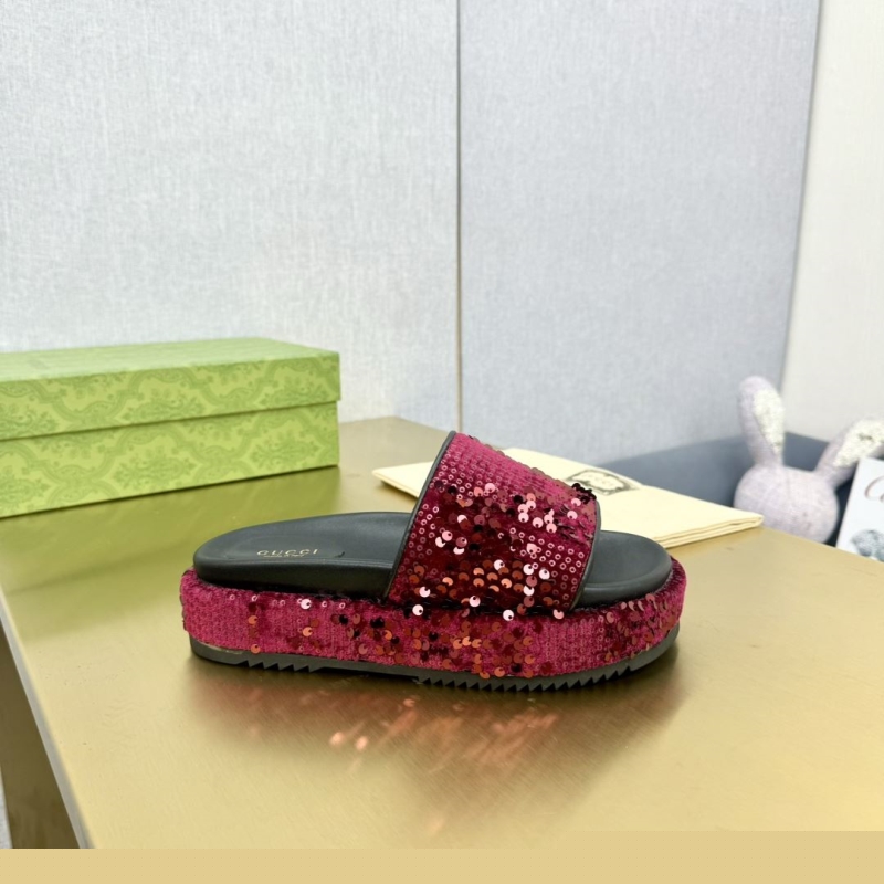 G*u*i slippers